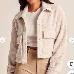 Abercrombie A & F Cropped Sherpa Jacket • Sz XS